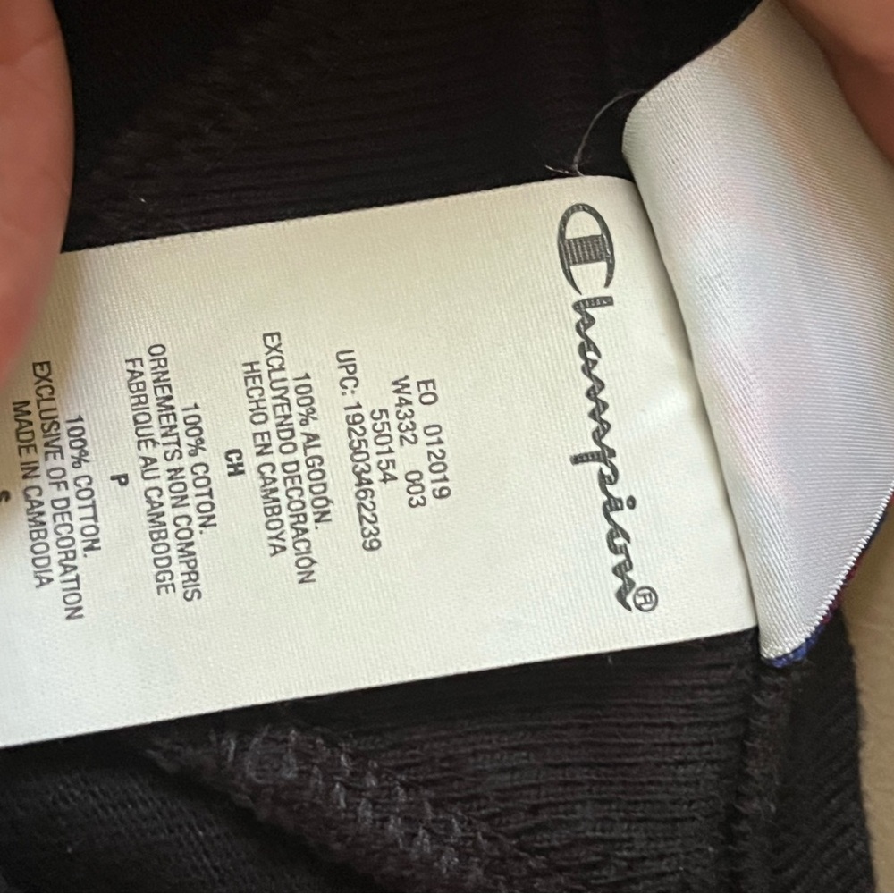 Champion Tshirt - Picture 8 of 11